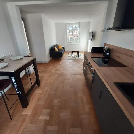 Superbe F2 Refait A Neuf Plein Centre Apartment